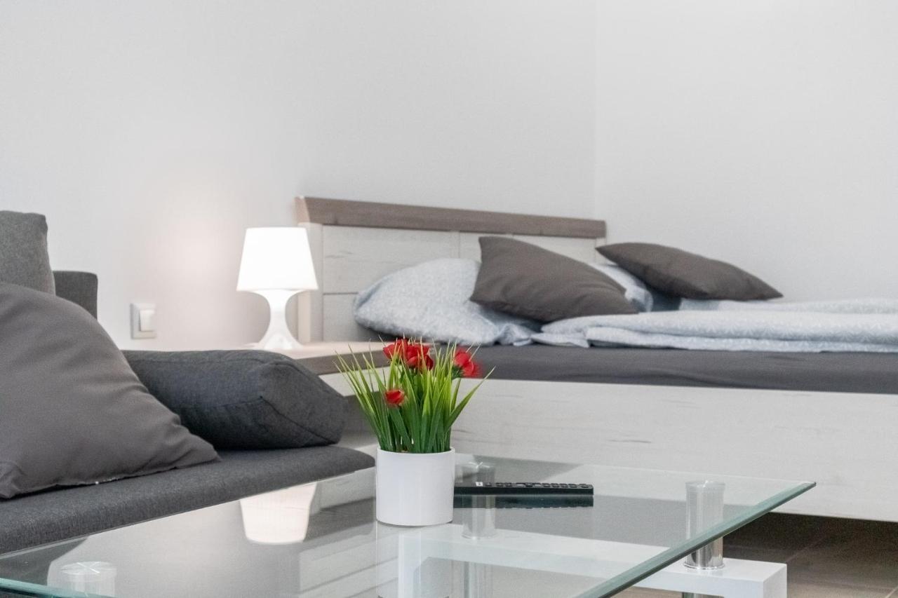 9 Min From City Center - Beautiful Studio Near U1 Reumannplatz Wien Eksteriør bilde