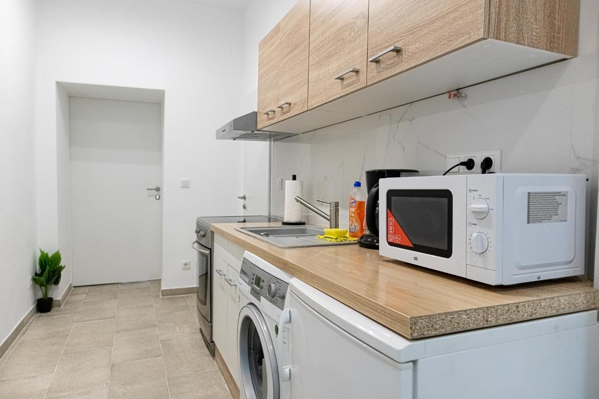 9 Min From City Center - Beautiful Studio Near U1 Reumannplatz Wien Eksteriør bilde