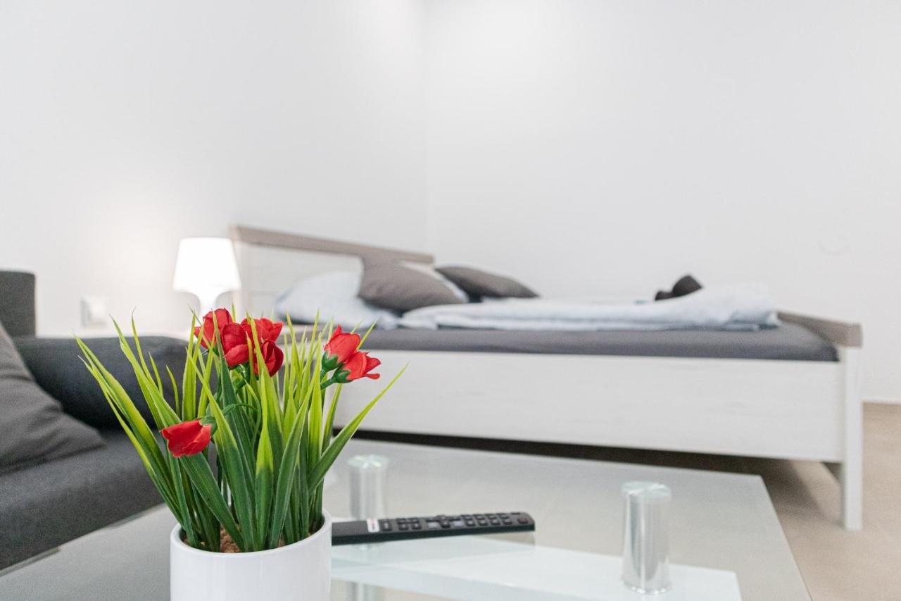 9 Min From City Center - Beautiful Studio Near U1 Reumannplatz Wien Eksteriør bilde