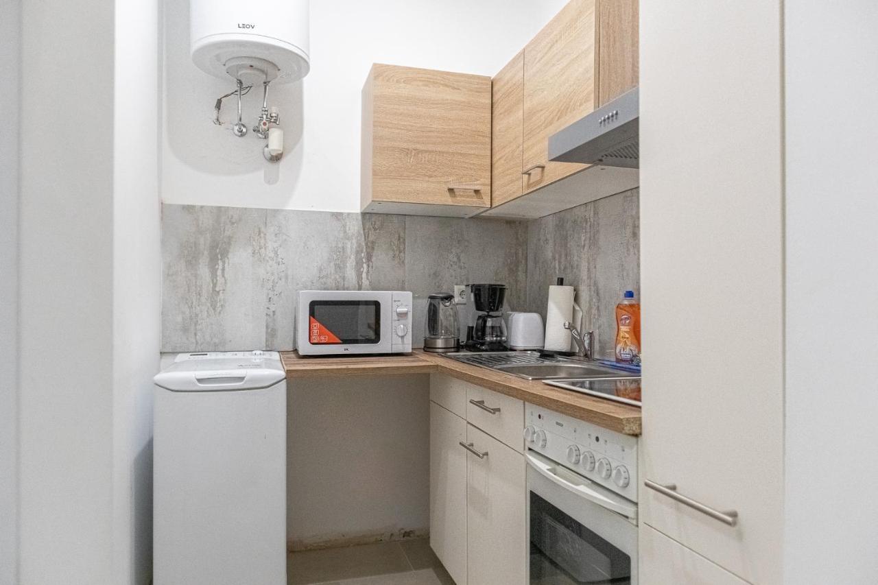 9 Min From City Center - Beautiful Studio Near U1 Reumannplatz Wien Eksteriør bilde